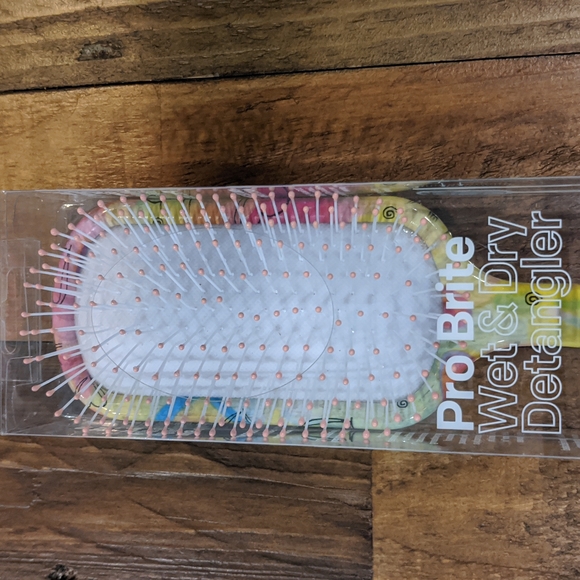 The Knot Dr. for Conair Pro Brite Wet & Dry Detangler - Picture 2 of 8